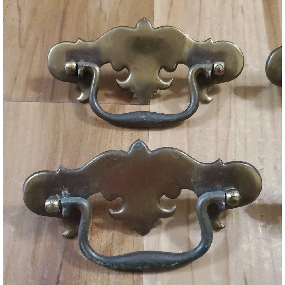 8 Vintage Brass Chippendale Batwing Drawer Pull Handles Furniture Lot